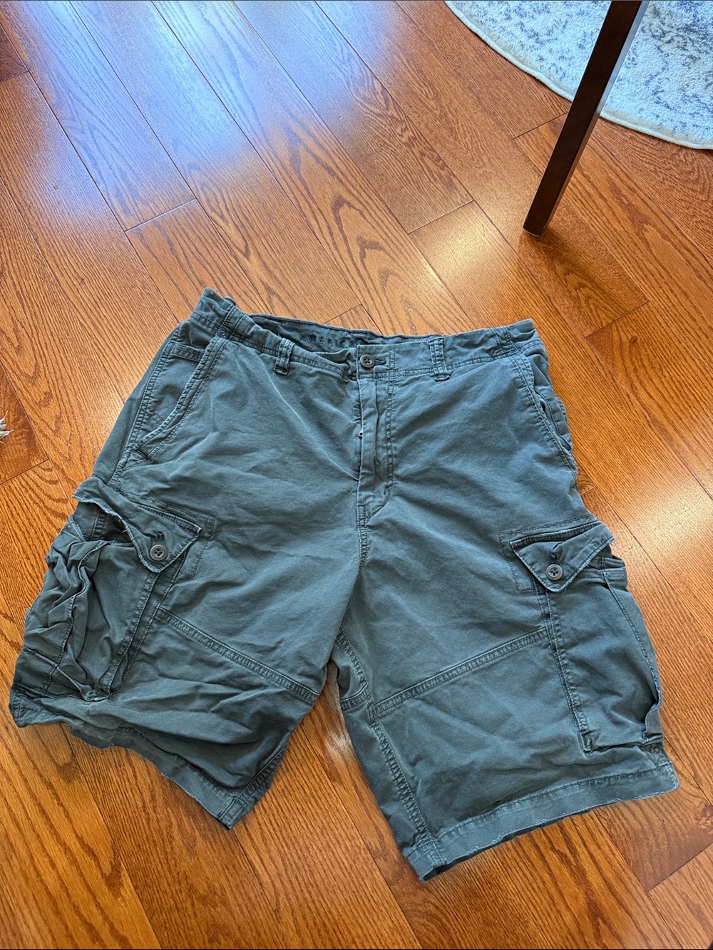 American Eagle Outfitters Men's Cargo Shorts in Slate Blue-Green